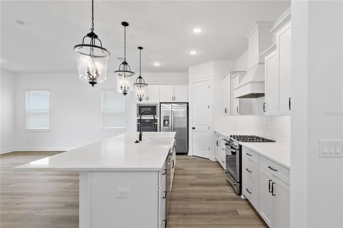 Image No.8-4 Bed House for sale