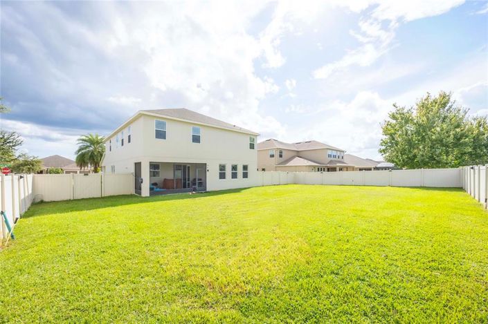 Image No.10-5 Bed House for sale