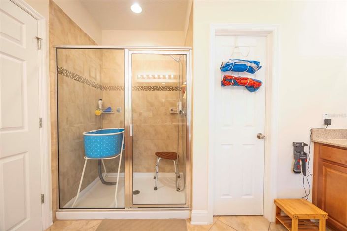 Image No.24-5 Bed House for sale