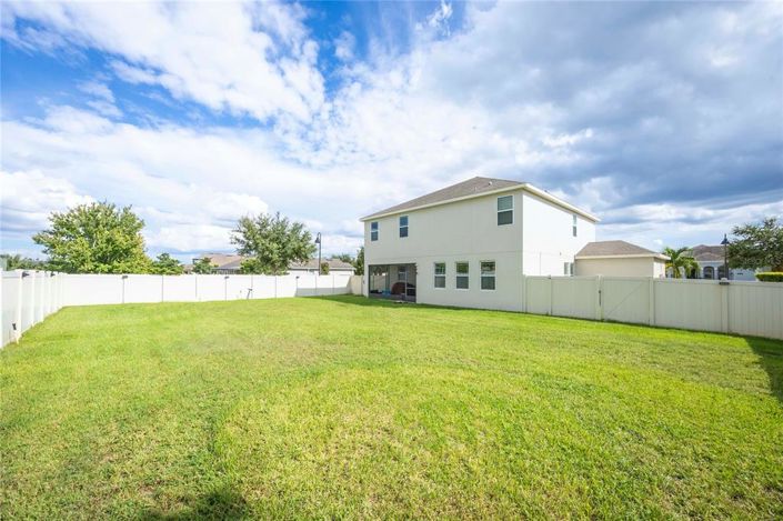 Image No.55-5 Bed House for sale