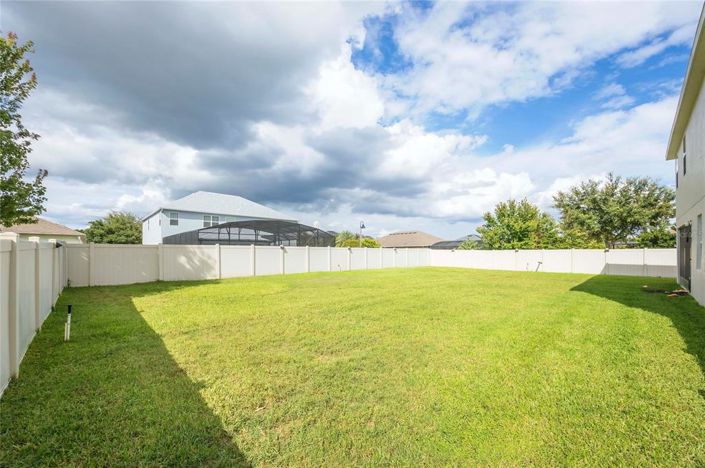 Image No.9-5 Bed House for sale