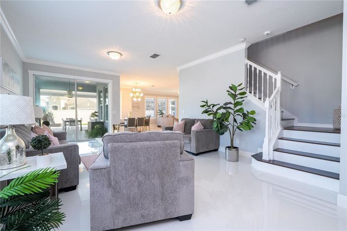 Image No.19-4 Bed House for sale