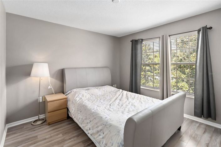 Image No.16-4 Bed House for sale