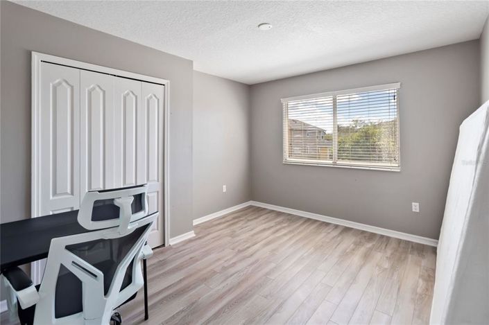 Image No.21-4 Bed House for sale