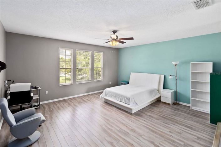 Image No.23-4 Bed House for sale