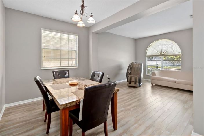 Image No.5-4 Bed House for sale