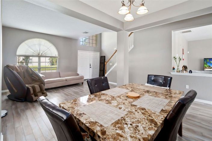 Image No.6-4 Bed House for sale