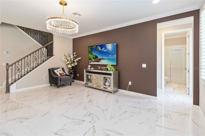 Image No.10-6 Bed House for sale