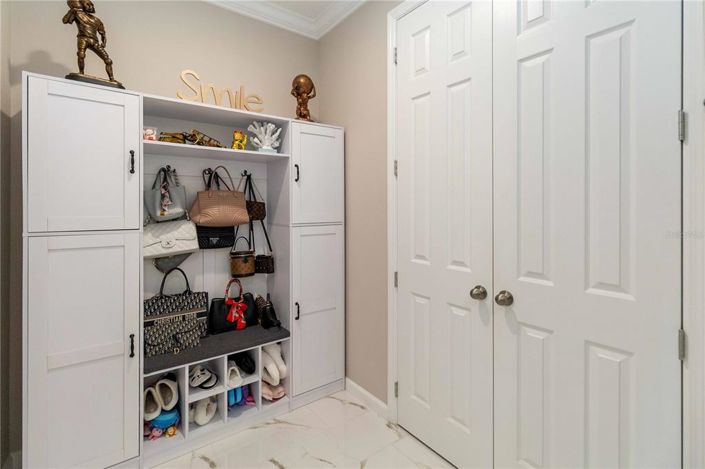 Image No.25-6 Bed House for sale