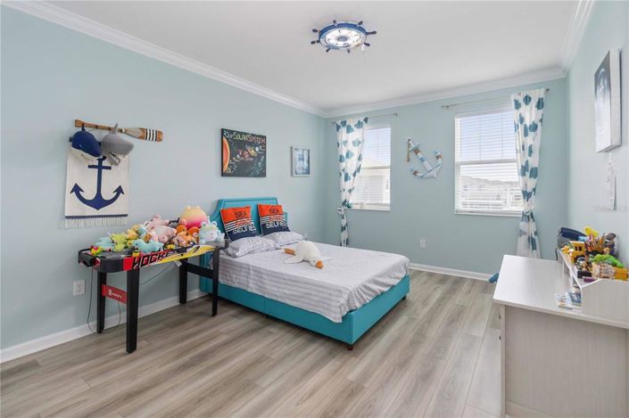 Image No.35-6 Bed House for sale