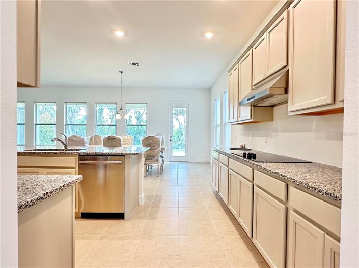 Image No.11-4 Bed House for sale