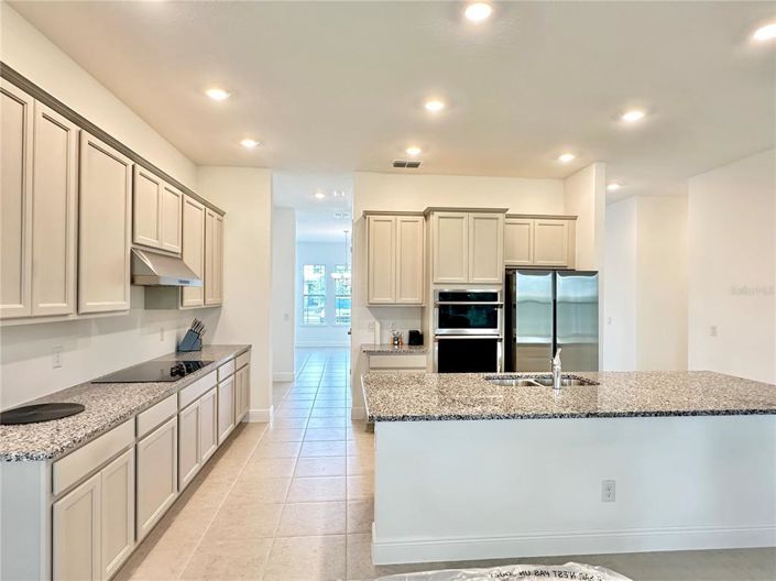 Image No.14-4 Bed House for sale