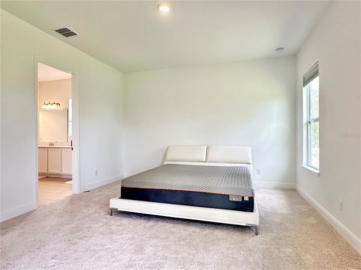 Image No.22-4 Bed House for sale