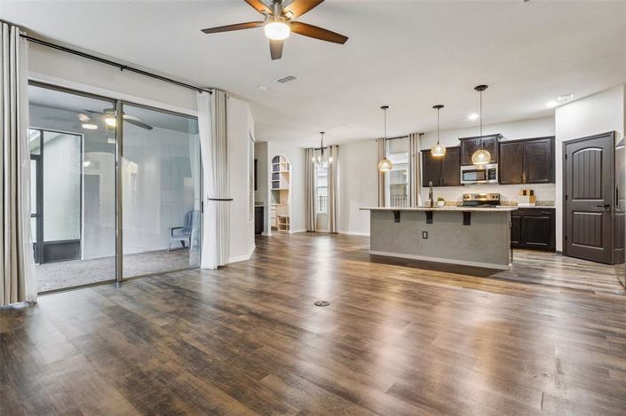 Image No.15-4 Bed House for sale