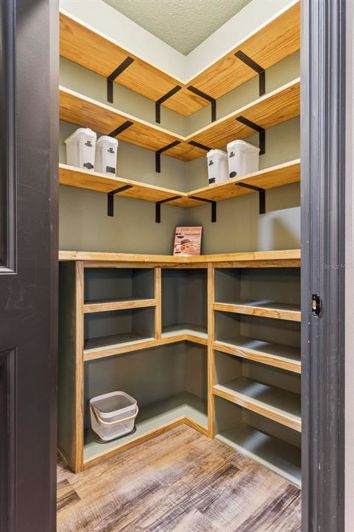 Image No.16-4 Bed House for sale