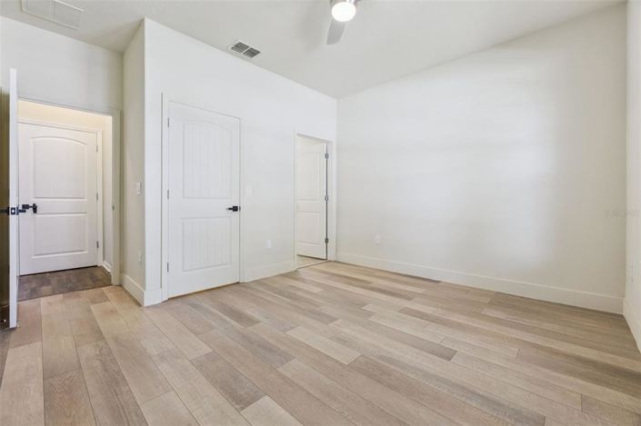 Image No.19-4 Bed House for sale