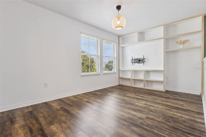 Image No.22-4 Bed House for sale