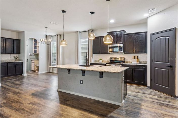 Image No.4-4 Bed House for sale