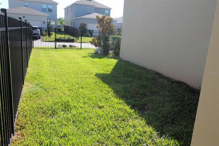 Image No.15-4 Bed House for sale