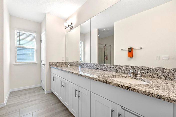 Image No.29-4 Bed House for sale