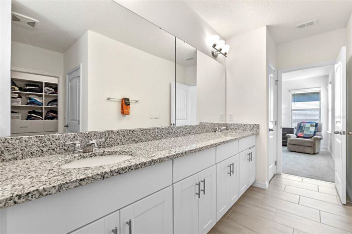 Image No.32-4 Bed House for sale