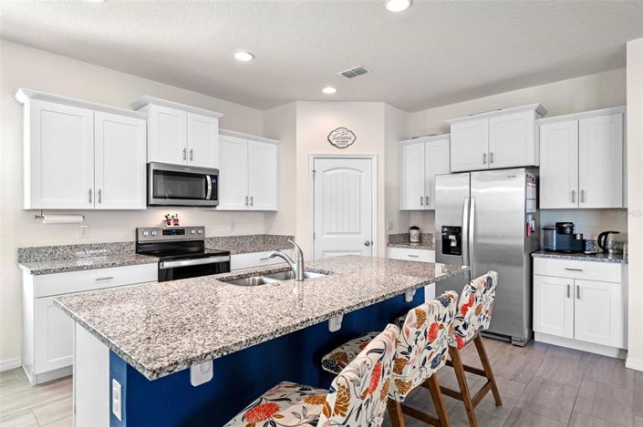 Image No.7-4 Bed House for sale