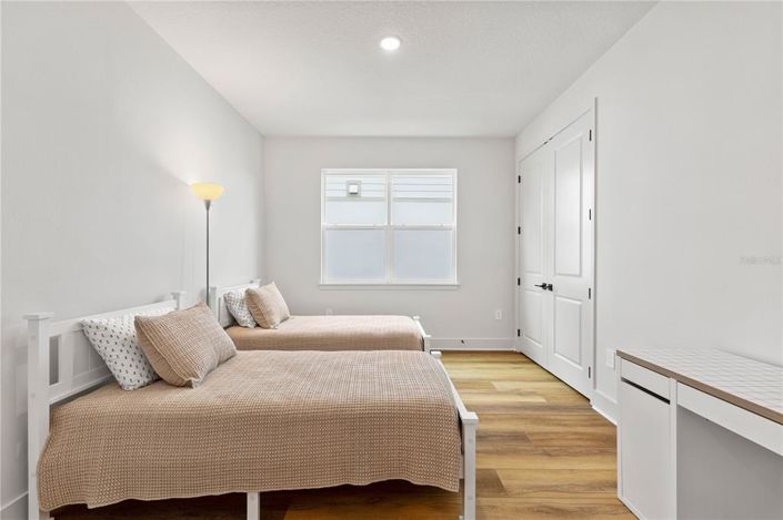 Image No.15-4 Bed House for sale