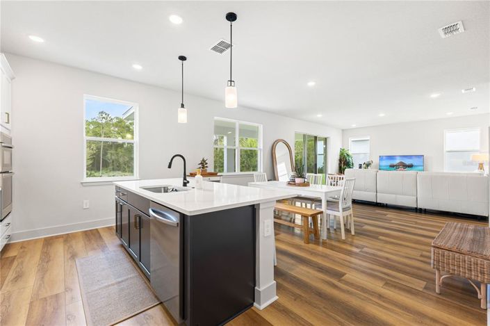 Image No.20-4 Bed House for sale