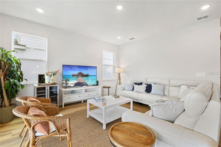 Image No.23-4 Bed House for sale