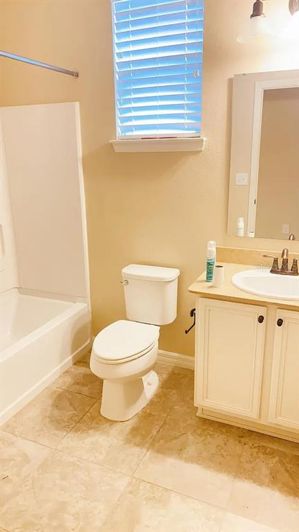 Image No.11-3 Bed House for sale