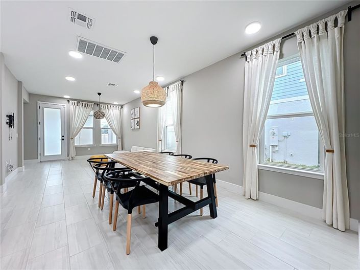 Image No.10-4 Bed House for sale