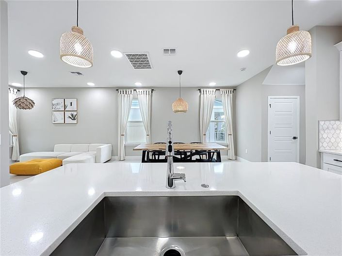 Image No.16-4 Bed House for sale