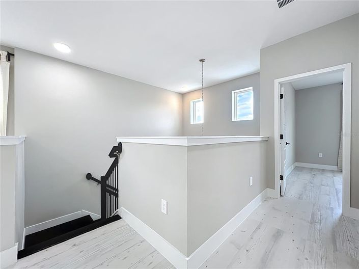 Image No.34-4 Bed House for sale