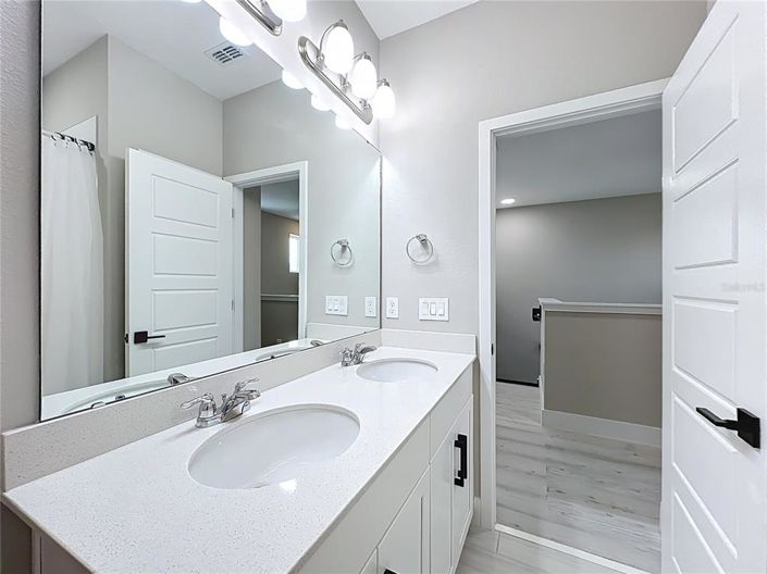 Image No.43-4 Bed House for sale