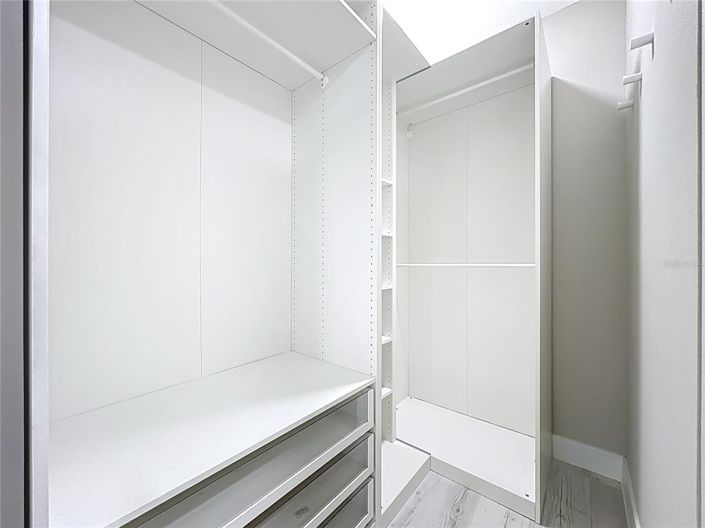 Image No.60-4 Bed House for sale