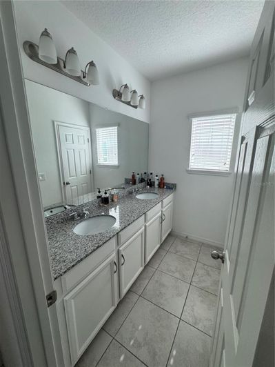 Image No.15-4 Bed House for sale