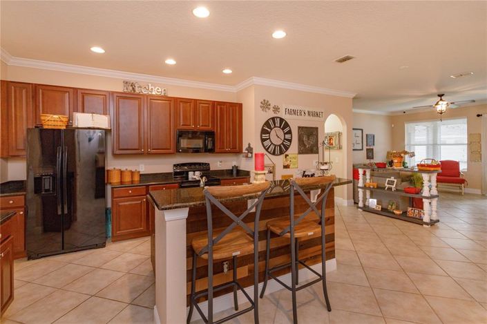 Image No.12-3 Bed House for sale