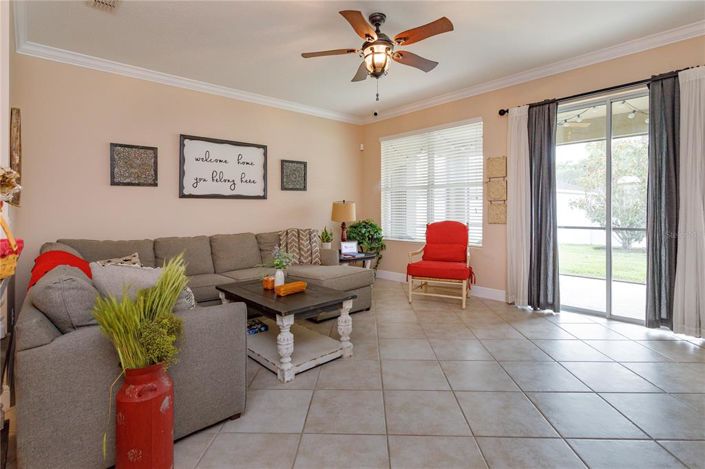 Image No.15-3 Bed House for sale