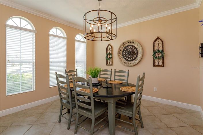 Image No.6-3 Bed House for sale