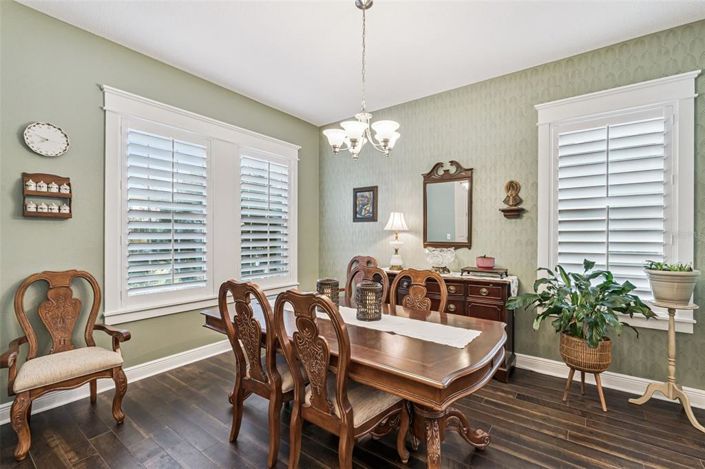 Image No.14-5 Bed House for sale