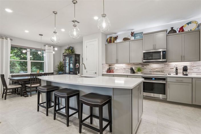 Image No.19-4 Bed House for sale