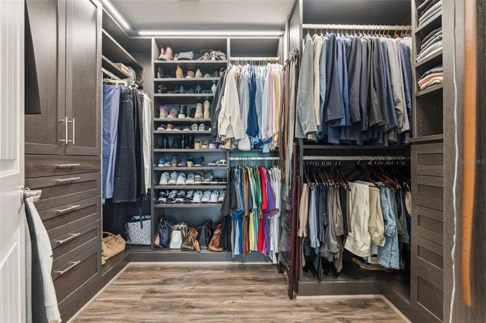 Image No.42-4 Bed House for sale