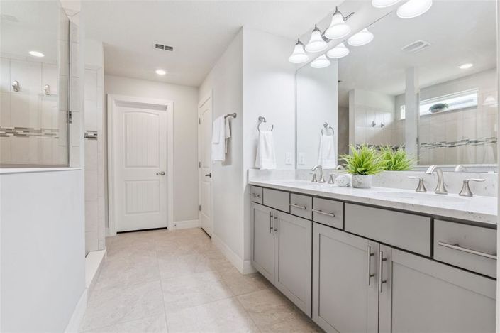 Image No.43-4 Bed House for sale