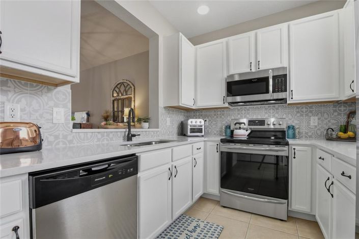 Image No.13-2 Bed Townhouse for sale