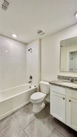 Image No.11-3 Bed Townhouse for sale