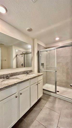 Image No.12-3 Bed Townhouse for sale