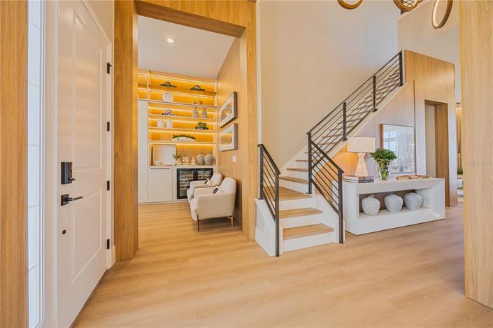 Image No.4-6 Bed House for sale