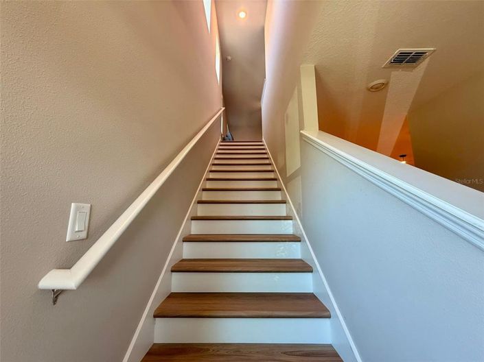 Image No.16-5 Bed House for sale