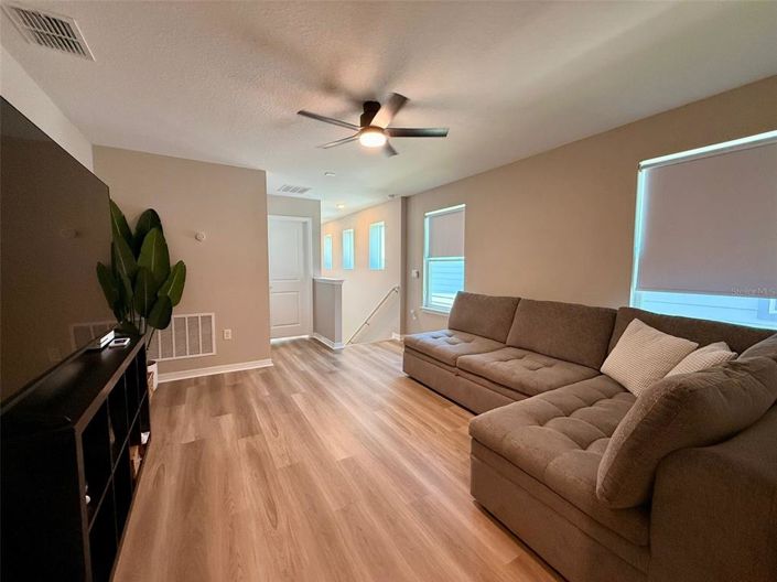 Image No.18-5 Bed House for sale