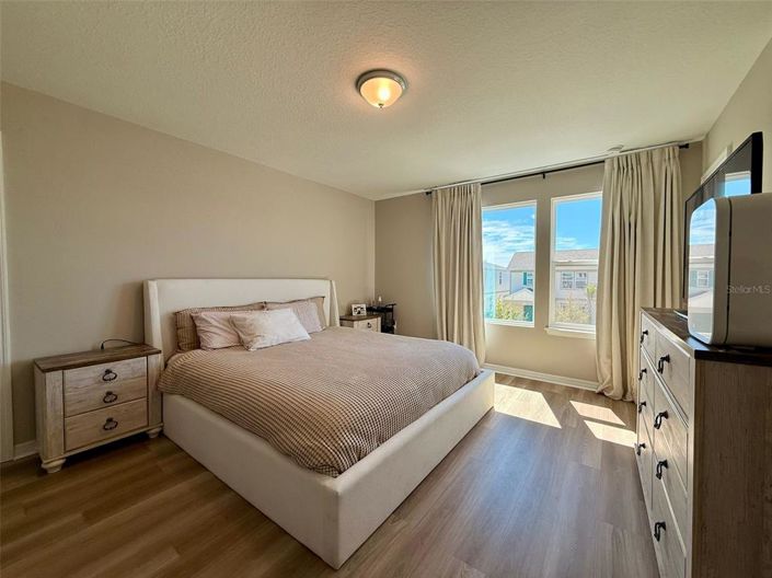 Image No.26-5 Bed House for sale